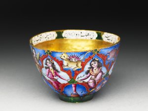 Bol avec couvercle, soucoupe et cuillère avec décoration astrologique, début du 19e siècle