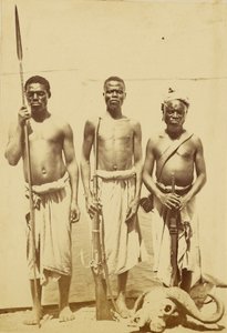 [Compagnons de Speeke et Grant revenus avec eux au Caire du voyage decouverte des sources du Nil.]