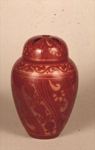 Pot pourri et couvercle en cuivre lustre, vers 1905-15 - Bernard Moore