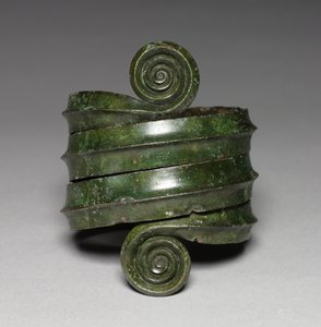 Armilla tournée, Hongrie, vers 1500 av. J.-C. - Bronze Age