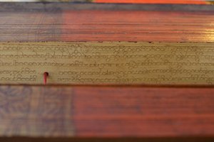 Manuscrit birman sur feuille de palmier (bois et parchemin)