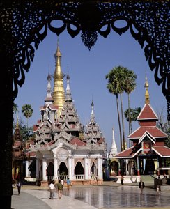 Le tazaung de la pagode Shwedagon, construit entre 1453-72