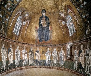 Vierge en majesté avec archanges et apôtres (mosaïque)