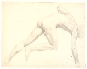 Modèle masculin nu penché en avant
