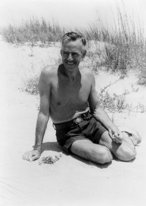 Carl van Vechten (1880-1964) Écrivain et photographe américain, ici vers 1928 - Carl Van Vechten