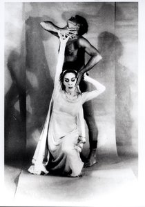 Martha Graham (1894-1991) et Bertram Ross (1920-2003) dans "Visionary Recital", 27 juin 1961 (épreuve gélatino-argentique) - Carl Van Vechten