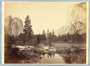 Dans la vallée, El Capitan et les rochers de la Cathédrale