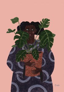 Femme tenant un monstera