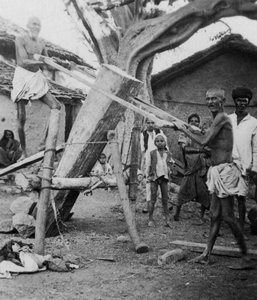 Scieurs indigènes, Inde, vers 1927-1931