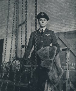 Capitaine de bombardier, 1941