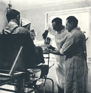 Hôpital de convalescence - Cheville endommagée
