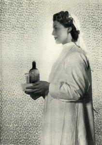 Infirmier, vers 1943