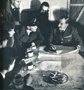 Retour : Interrogatoire, 1941 - Cecil Beaton
