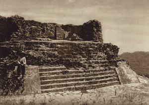 Mexique : Tepoztlan, Ruine du temple El Tepoztecatl (photo n/b)