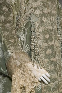 Manteau de soirée de Bertha Palmer, c.1902 (détail de la manche) - Charles Frederick Worth