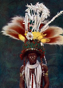 Un chef Roro habillé pour une danse cérémoniale, Papouasie-Nouvelle-Guinée, 1920 - Charles Gabriel Seligman