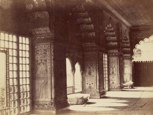 Intérieur du Trône de Cristal dans le Dewan-i-Khas