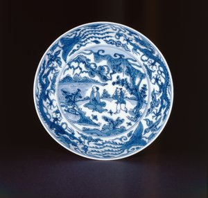 Plat bleu et blanc peint avec un sage et un assistant, marque et période Wanli, 1573-90 (porcelaine)