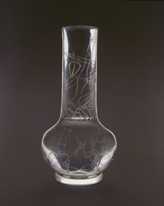 Bouteille gravée avec bambou, plantes de champignon lingzhi et rochers, marque et période Qianlong, 1736-95 (verre) - Chinese School