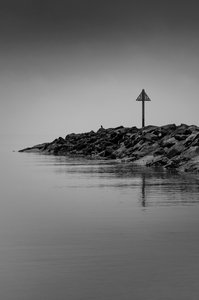 Horizon serein sur la jetée