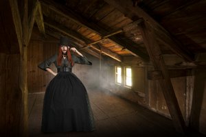 La mystérieuse femme du grenier