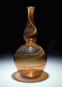 Vase en verre Clutha, par Christopher Dresser