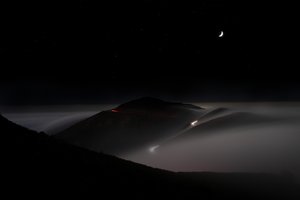 Route de montagne au clair de lune - Chuanxu Ren