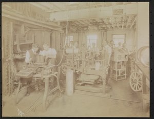 Laboratoire de films Dressler & Co. avec des hommes travaillant, New York - Company Byron