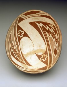 Bol avec motif géométrique