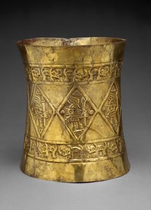 Couronne représentant des dirigeants ou des dieux tenant des bâtons cérémoniels, 800-1350 après J.-C. - Culture Sicán
