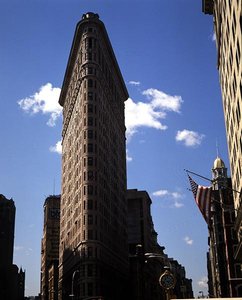 Le Flatiron Building, achevé en 1902 - Daniel Hudson Burnham