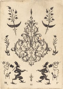 Broche avec brindilles en haut et griffons avec trophées en bas