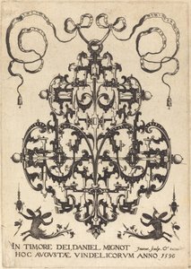 Page de titre : Grand pendentif, deux figures imaginaires ailées en bas