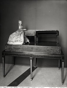Joueur de dulcimer