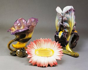 Vase en forme de liseron, cache-pot en forme de marguerite et vase en forme d