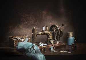 Nature morte avec des articles de couture anciens
