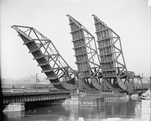 Ponts-levis relevés, Fort Point Channel, Boston, vers 1904 (photo n/b)