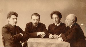 Portrait de groupe des poètes Alexander Blok, Georgii Chulkov, Konstantin Erberg et Fyodor Sologub