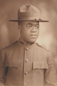 Portrait photographique du Lt. Charles J. Blackwood