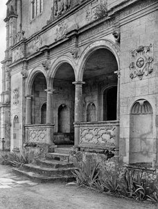 La loggia, Cranborne Manor House, Dorset, 1924-1926 - E. Bastard