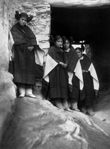 Jeunes indiens Hopi au village de Walpi (Arizona) - Edward Sheriff Curtis