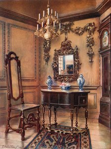 Boiseries, avec sculptures de Grinling Gibbon. Cadre de miroir, table en noyer, William et Mary. Chaise en noyer, horloge haute de Charles Wesley