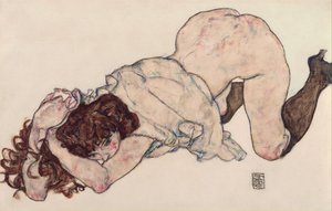 Fille agenouillée, reposant sur les deux coudes, 1917