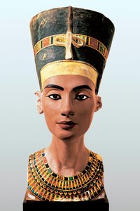 Buste de la reine égyptienne Néfertiti (1353-1336 av. J.-C.), épouse du pharaon Amenophis IV Akhenaton