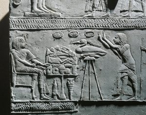 Horemheb mangeant un repas funéraire, relief de la tombe de Horemheb à Saqqara - Egyptian 18th Dynasty