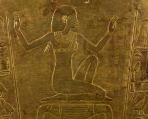 La déesse Isis, détail décoratif du sarcophage de la reine Tuya, mère de Ramsès II, bois doré, civilisation égyptienne, Nouvel Empire, XIXe dynastie - Egyptian 19th Dynasty