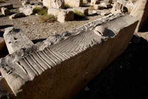 Antiquité égyptienne: architrave du temple dédié à Hathor, Denderah