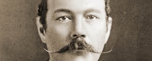 Portrait de Sir Arthur Conan Doyle - Elliott and Fry Photography Studio