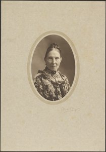 Mme Knowles