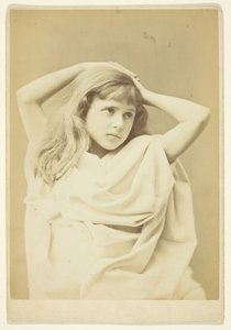 Portrait de Mlle Constance MacDonald Gilchrist, 15 avril 1877 - Elliott and Fry